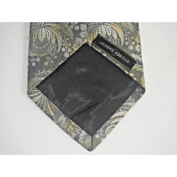 Joseph Abboud Men’s Floral Necktie Made in Italy - Picture 4 of 7